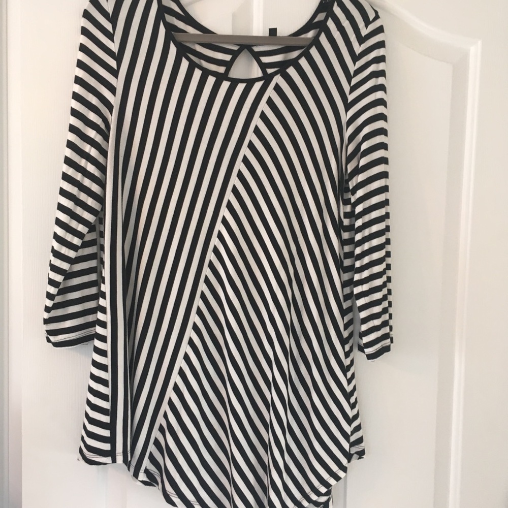 Size Large Black and White shirt